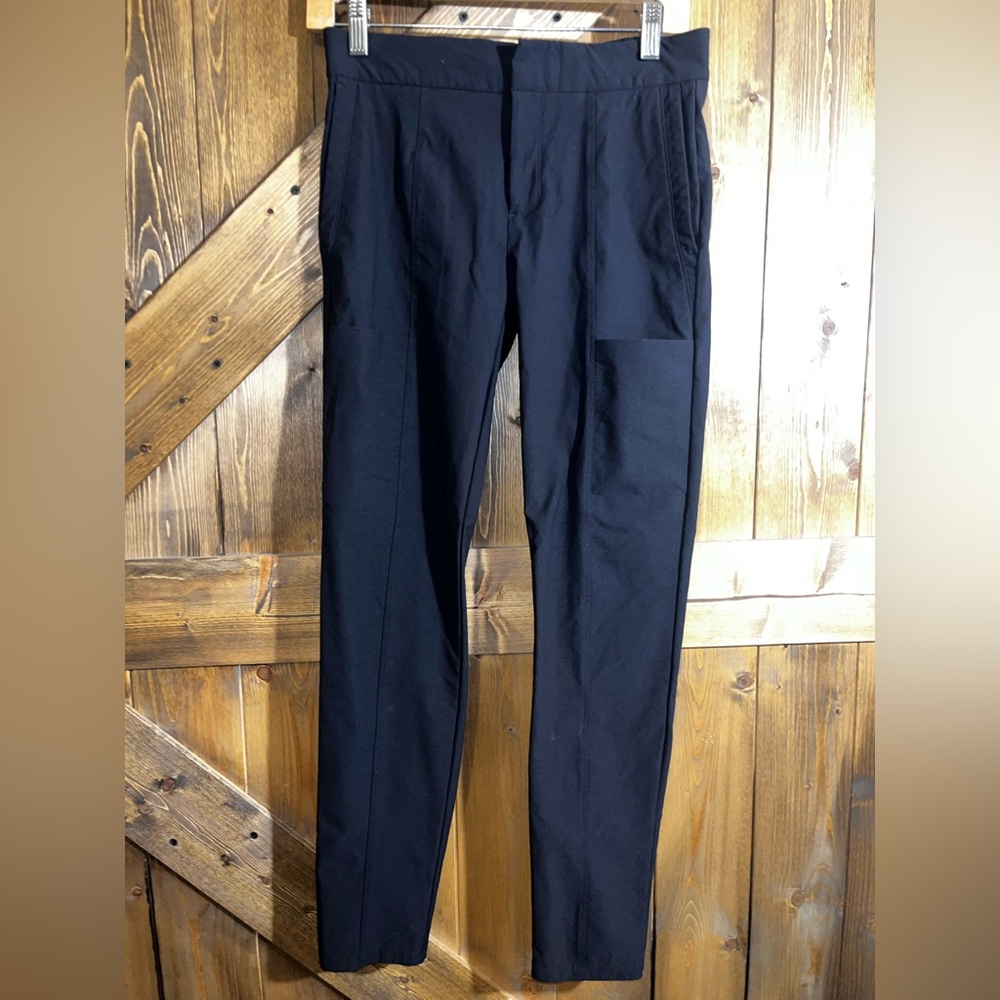 Athleta Black Pants Wander Stash Skinny Pant Pull On Casual Women Stretch size 0